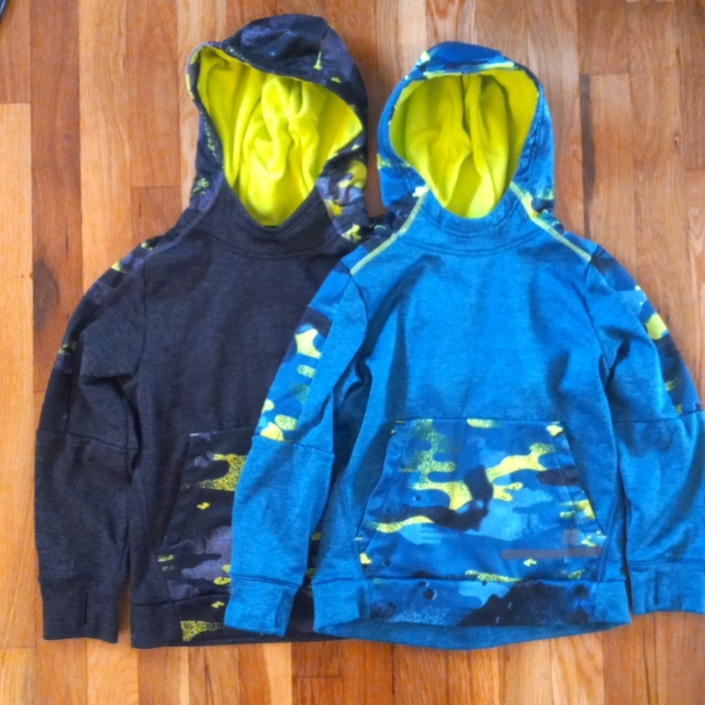 2 boys hooded sweatshirts, Russell Dri-Power, 1 sz small (6-7), 1 sz medium (8)